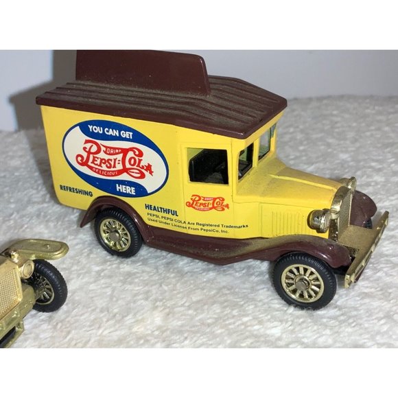 GOLDEN WHEEL PEPSI DELIVERY TRUCKs DIECAST Vehicles - Picture 2 of 9